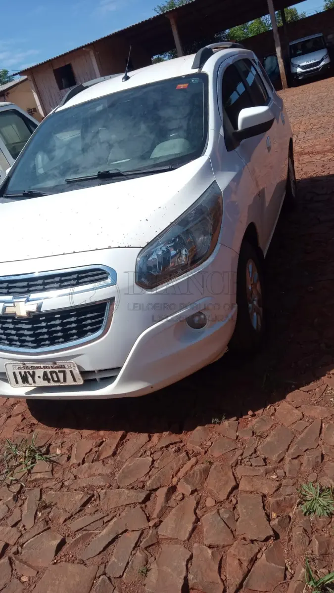LOTE 001 - CHEV/SPIN 1.8L MT LTZ,Ano/modelo: 2015/2016,Placa: IWY4071,Chassi: 9BGJC75E0GB126011,RENAVAM: 1070829347