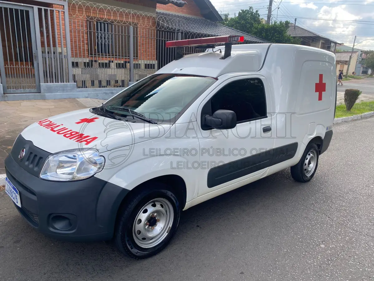 LOTE 017 - Veículo marca/modelo: FIAT/FIORINO UNITRANSAMB, Ano/modelo: 2019/2019, Placa: IZH8C76, Chassi: 9BD26512HK9130942, RENAVAM: 1192225675, Registrado em: PORTO ALEGRE, Tipo: Caminhonete, Cor: Branca, Espécie: Especial, Veículo está: Em circulação, Licenciamento válido até: 31/07/2023