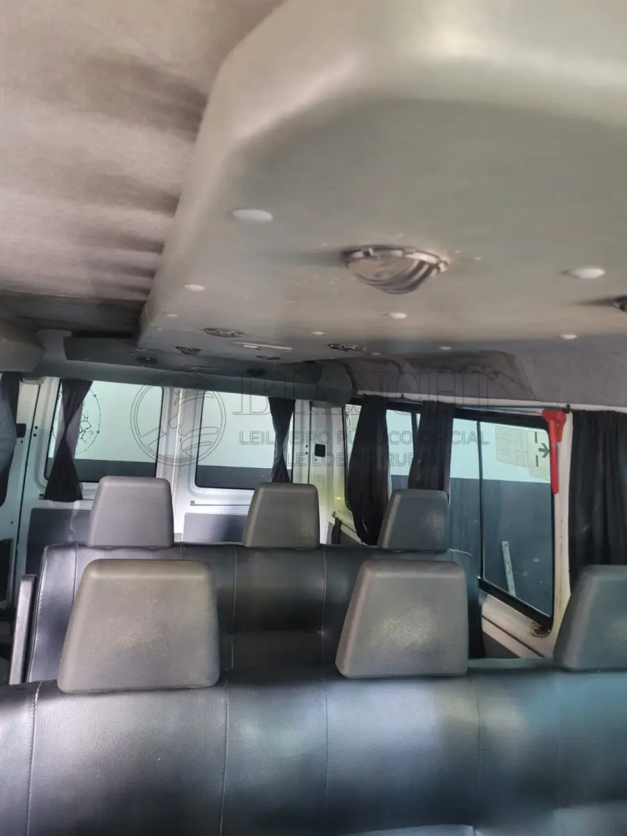 LOTE 008 - Veículo marca/modelo: I/M.BENZ313CDI SPRINTERM, Ano/modelo: 2011/2012, Placa: ISX0F28, Chassi: 8AC903672CE059293, RENAVAM: 457035110, Registrado em: PORTO ALEGRE, Tipo: Microônibus, Cor: Branca, Espécie: Passageiro, Veículo está: Em circulação, Licenciamento válido até: 31/07/2023