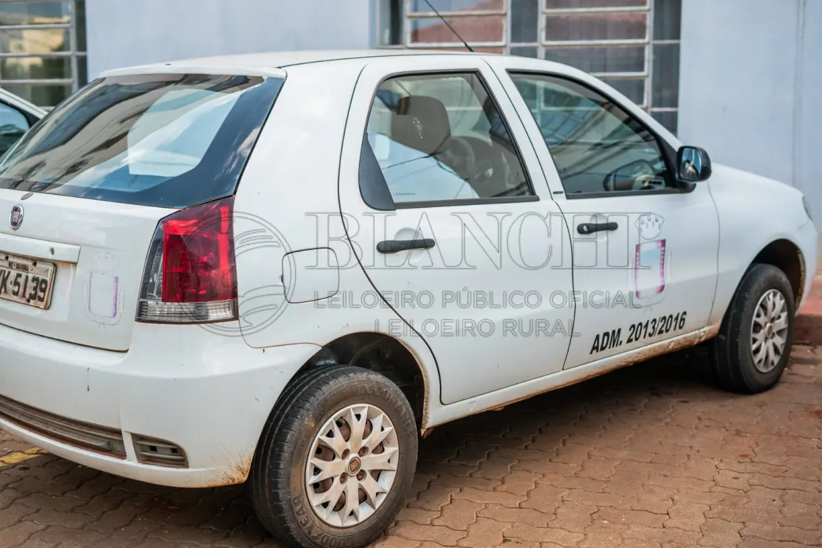 LOTE 005 - FIAT/PALIO FIRE  Ano/modelo: 2014/2014  58 mil km -  Placa: IVK5139  Chassi: 9BD17122LE5925644  RENAVAM: 999850660  Registrado em: IBIRUBA  Tipo: Automóvel  Cor: Branca  Espécie: Passageiro  Veículo está: Em circulação  Licenciamento válido até: 31/07/2024