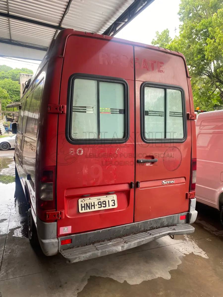 LOTE 016 - MARCA/ MODELO:I/M.BENZ313CDI MARIMAR A, PLACA: HNH9913,  RENAVAM:457932953, COR:VERMELHA, COMBUSTÍVEL:DIESEL, TIPO DE VEÍCULO:CAMINHAO, TIPO DE CARROCERIA:AMBULANCIA POTÊNCIA: 129CV	CAIXA DE CÂMBIO:71162011729890, CILINDRADAS: 0CC	CMT: 5.0TON, CAPACIDADE DE CARGA: 1.51TON	PBT: 3.55TON, CAPACIDADE DE PASSAGEIROS: 8P