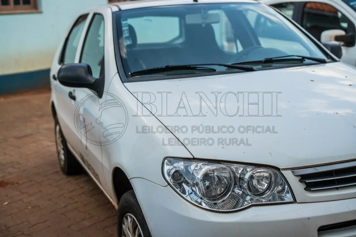 LOTE 005 - FIAT/PALIO FIRE  Ano/modelo: 2014/2014  58 mil km -  Placa: IVK5139  Chassi: 9BD17122LE5925644  RENAVAM: 999850660  Registrado em: IBIRUBA  Tipo: Automóvel  Cor: Branca  Espécie: Passageiro  Veículo está: Em circulação  Licenciamento válido até: 31/07/2024