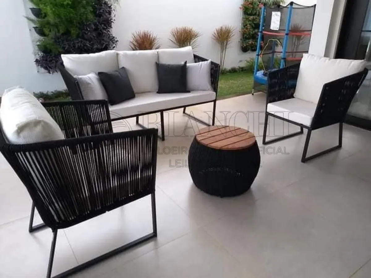 LOTE 011