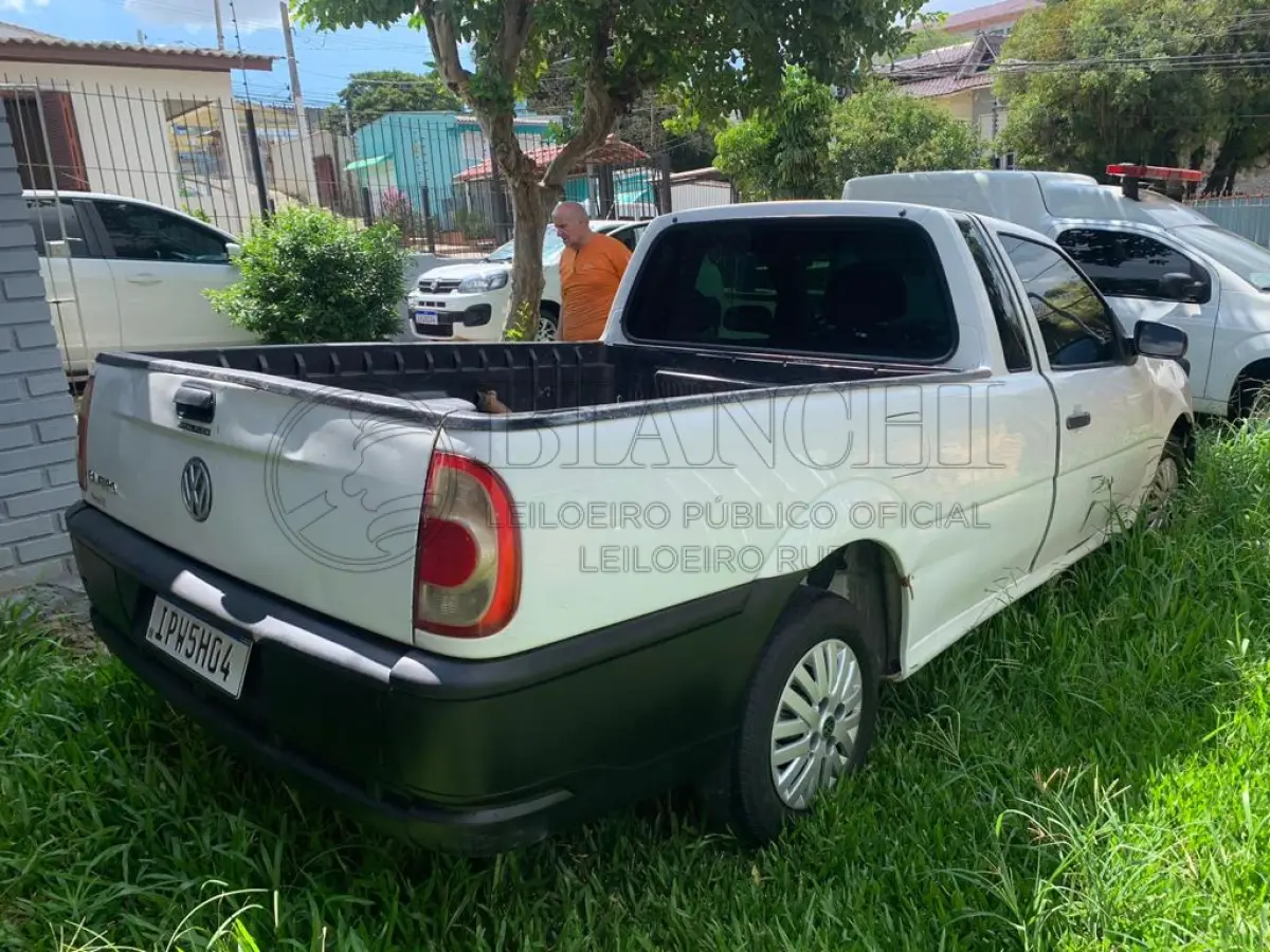 LOTE 010 - Veículo marca/modelo: VW/SAVEIRO 1.6, Ano/modelo: 2009/2009, Placa: IPW5H04, Chassi: 9BWKB05W69P131587, RENAVAM: 148526209, Tipo: Caminhonete, Cor: Branca, Espécie: Carga, Veículo está: Em circulação, Licenciamento válido até: 30/06/2023