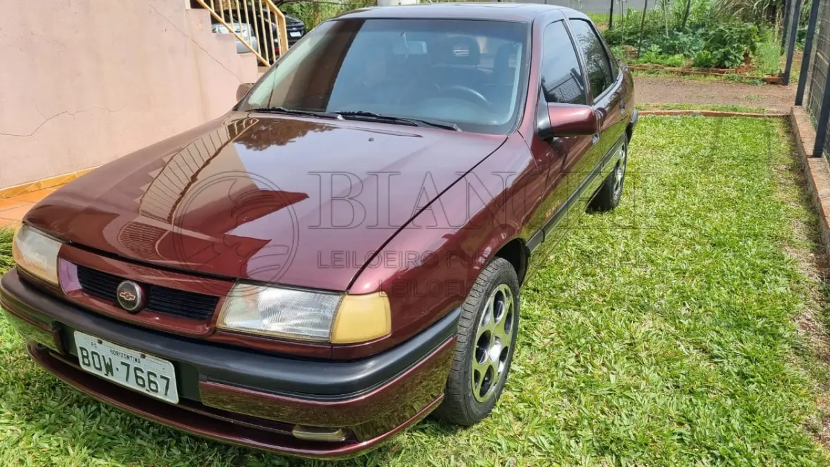 LOTE 014 - Veículo marca/modelo: GM/VECTRA CD  Ano/modelo: 1994/1994  Placa: BOW7667  Chassi: 9BGLL19BRRB317390  RENAVAM: 622926160  Registrado em: HORIZONTINA  Tipo: Automóvel  Cor: Vermelha  Espécie: Passageiro  Veículo está: Em circulação  Licenciamento válido até: 31/07/2023