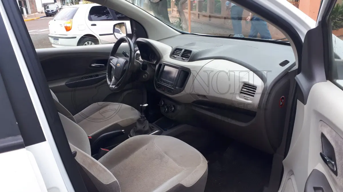 LOTE 012 - CHEV/SPIN 1.8L MT LTZ  Ano/modelo: 2014/2015  Placa: IWH5492  Chassi: 9BGJC75Z0FB137210  RENAVAM: 1036535468  Registrado em: IBIRUBA  Tipo: Automóvel  Cor: Branca  Espécie: Passageiro  Veículo está: Em circulação  Licenciamento válido até: 30/06/2024