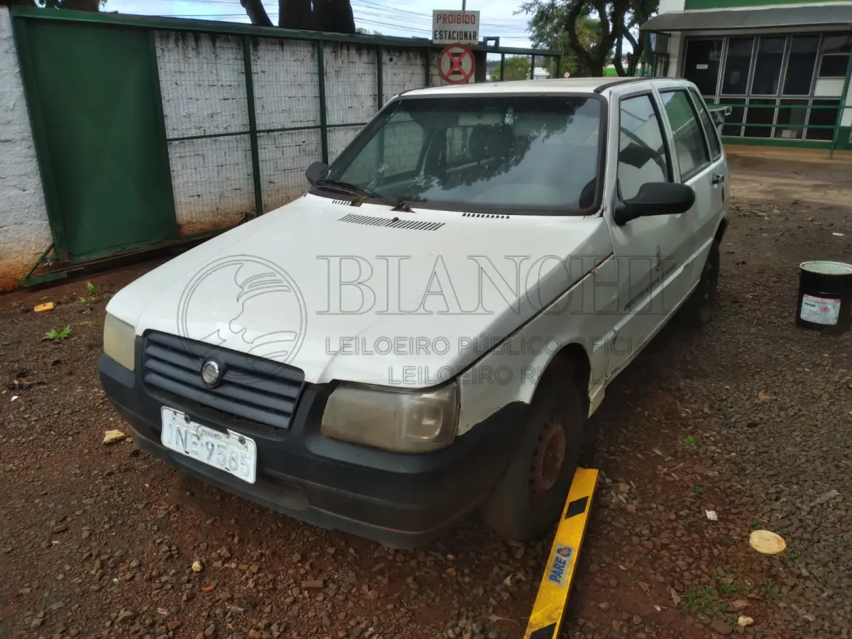 LOTE 015 - FIAT UNO MILLE FIRE FLEX, PLACAS INE 9585, ANO 2006/ 06, 4 PORTAS, CHASSI: 9BD15822764861631