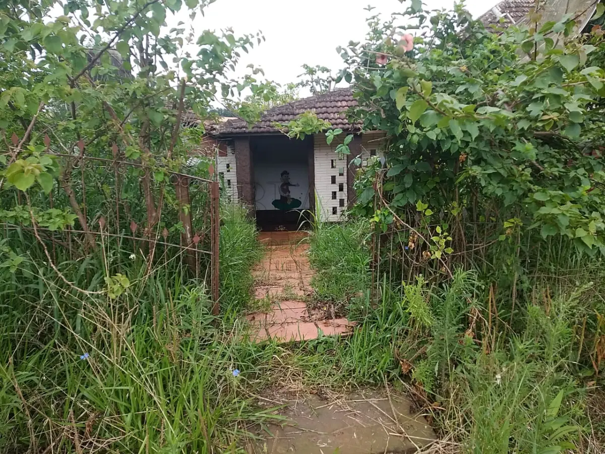 LOTE 007 - CASA DE ALVENARIA COM 100M² 