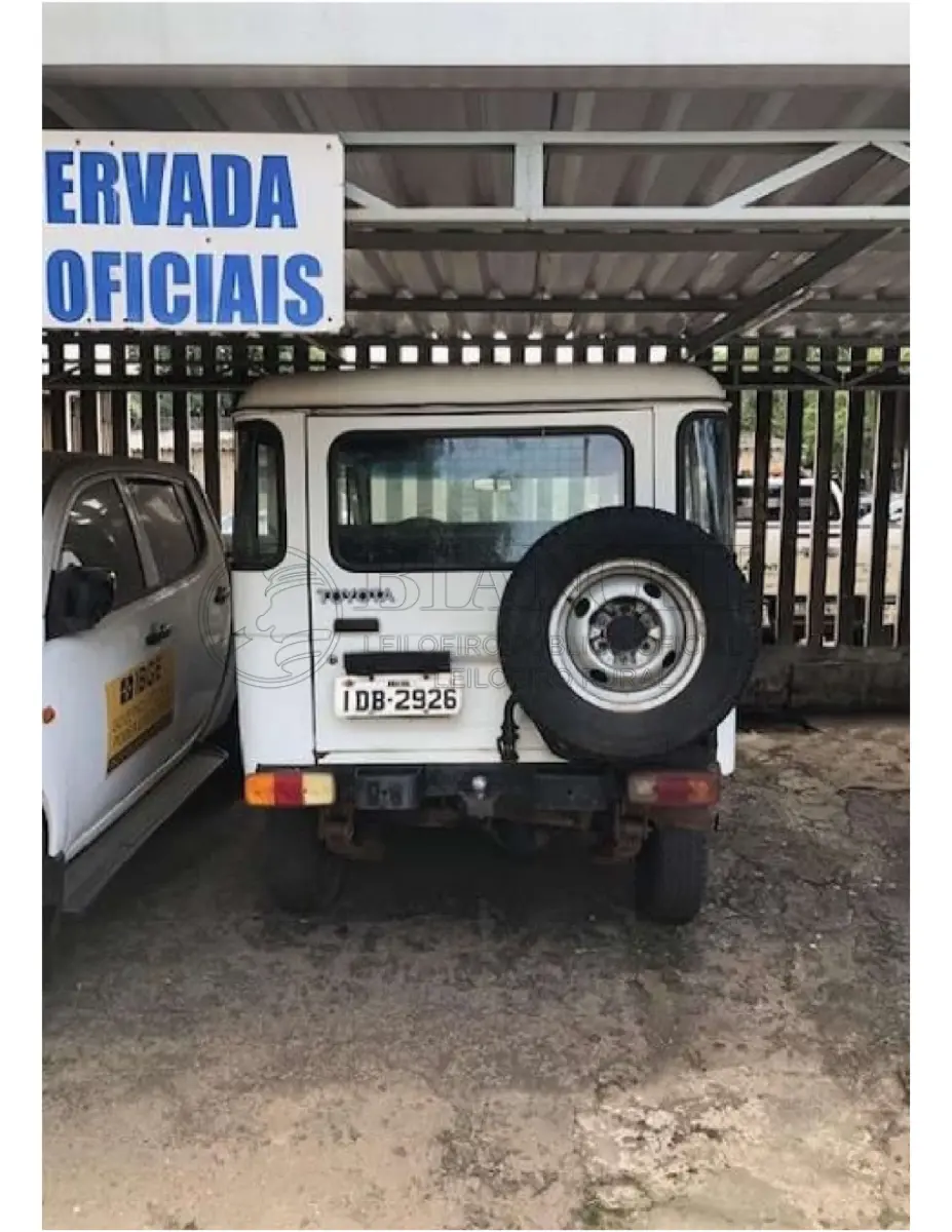 LOTE 006 - TOYOTA BAND BJ50 LV 1995