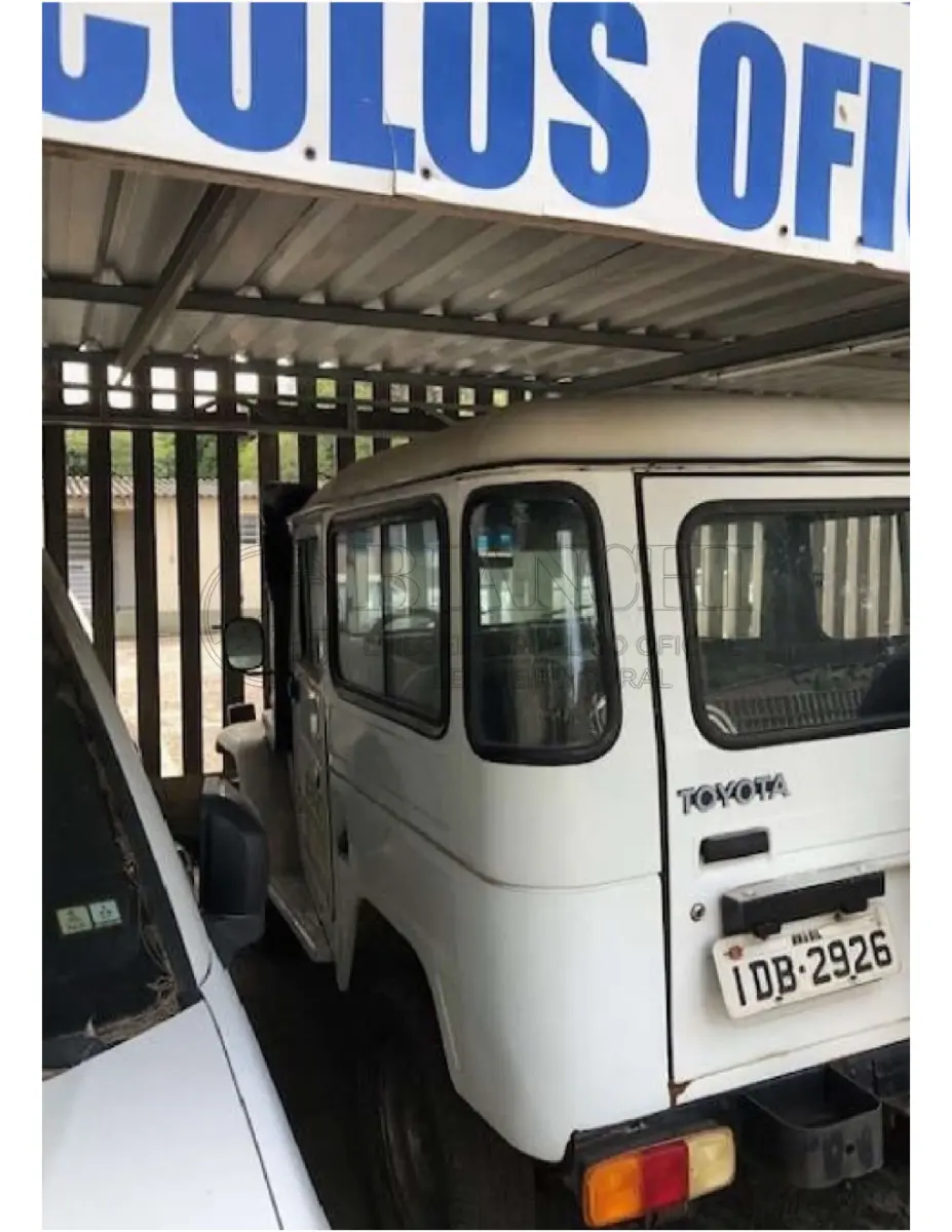 LOTE 006 - TOYOTA BAND BJ50 LV 1995