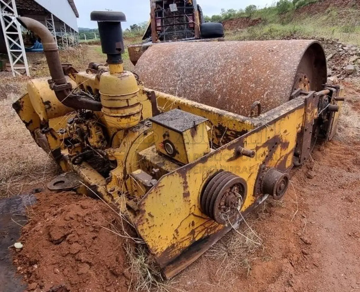 LOTE 009 - ROLO COMPRESSOR