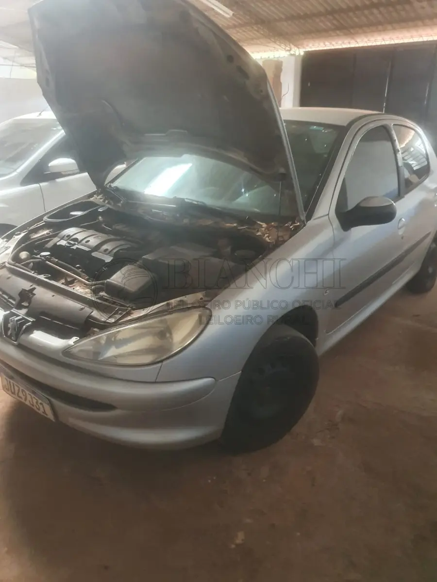 LOTE 001 - PEUGEOT/206 ANO 2005