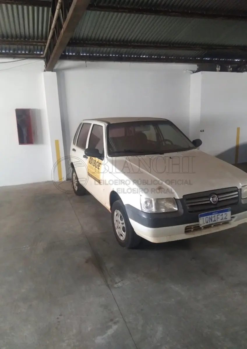 LOTE 011 - FIAT UNO MILLE ECONOMY 2010/2010