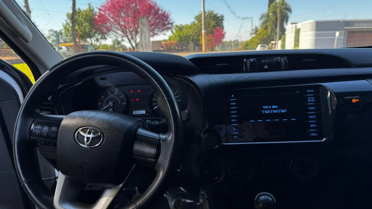 LOTE 001 - I/TOYOTA HILUX CDLOWM4FD