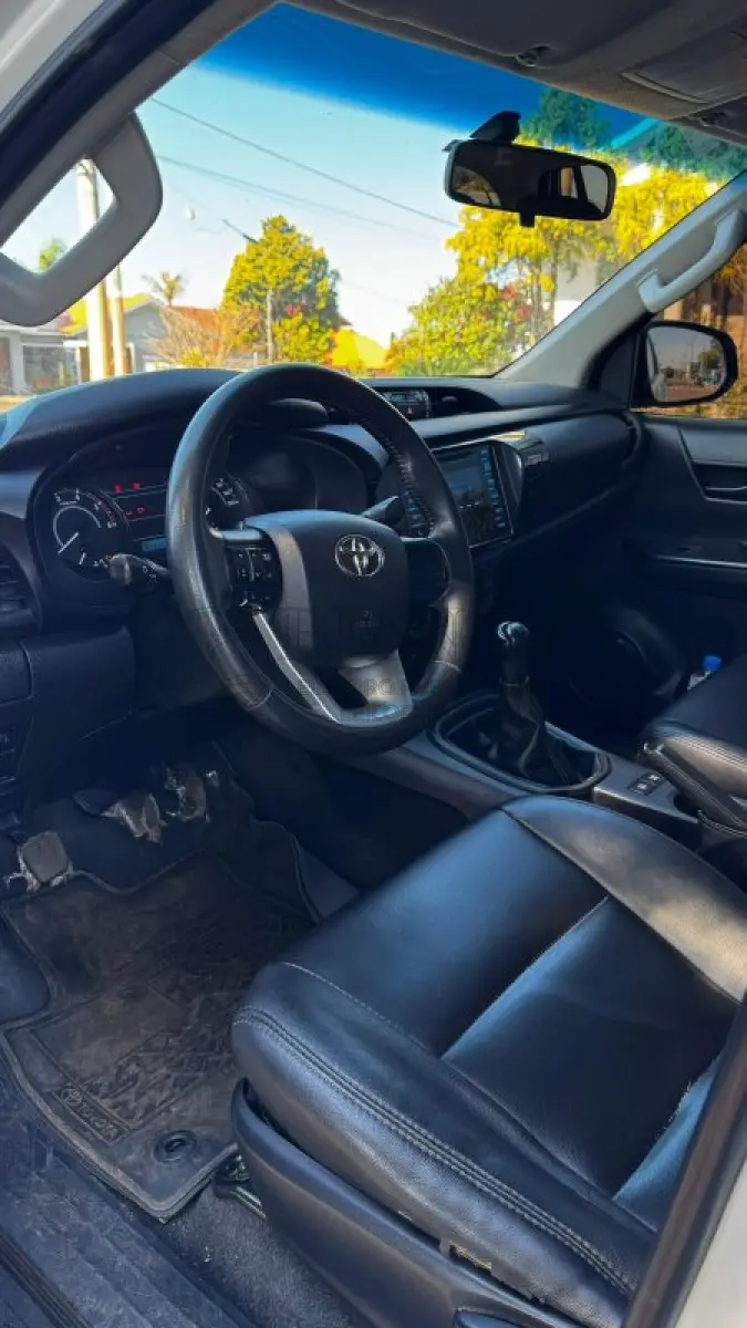 LOTE 001 - I/TOYOTA HILUX CDLOWM4FD