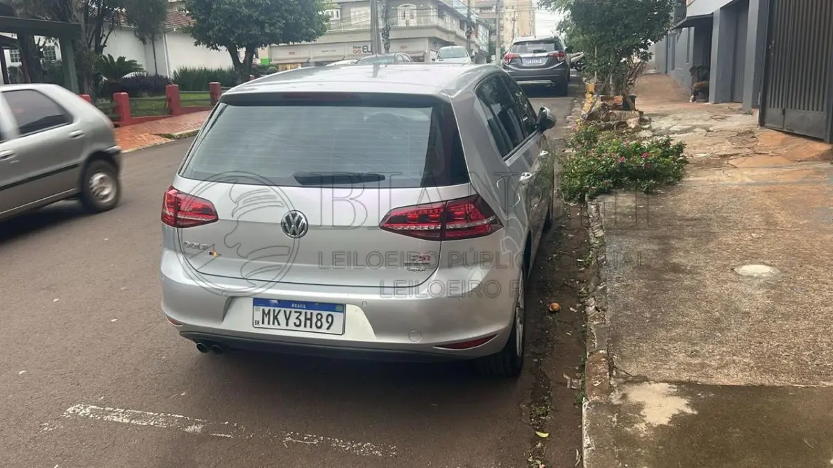 LOTE 003 - I/VW GOLF HIGHLINE AA 2013/2014