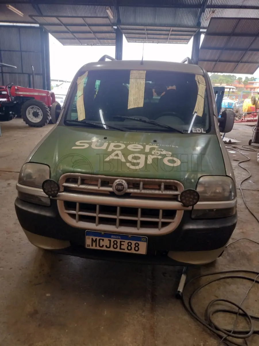 LOTE 014 - FIAT DOBLO