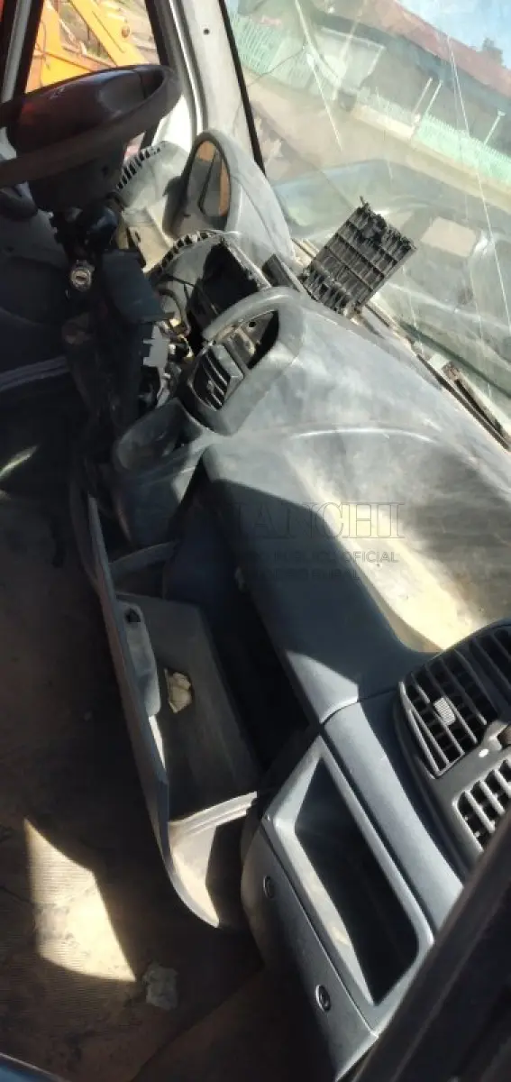 LOTE 002 - CITROEN/JUMP GREENCAR ES 2013/2014