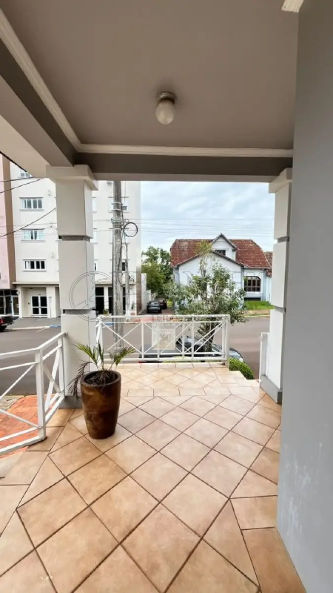 LOTE 000 - IMÓVEL RESIDENCIAL