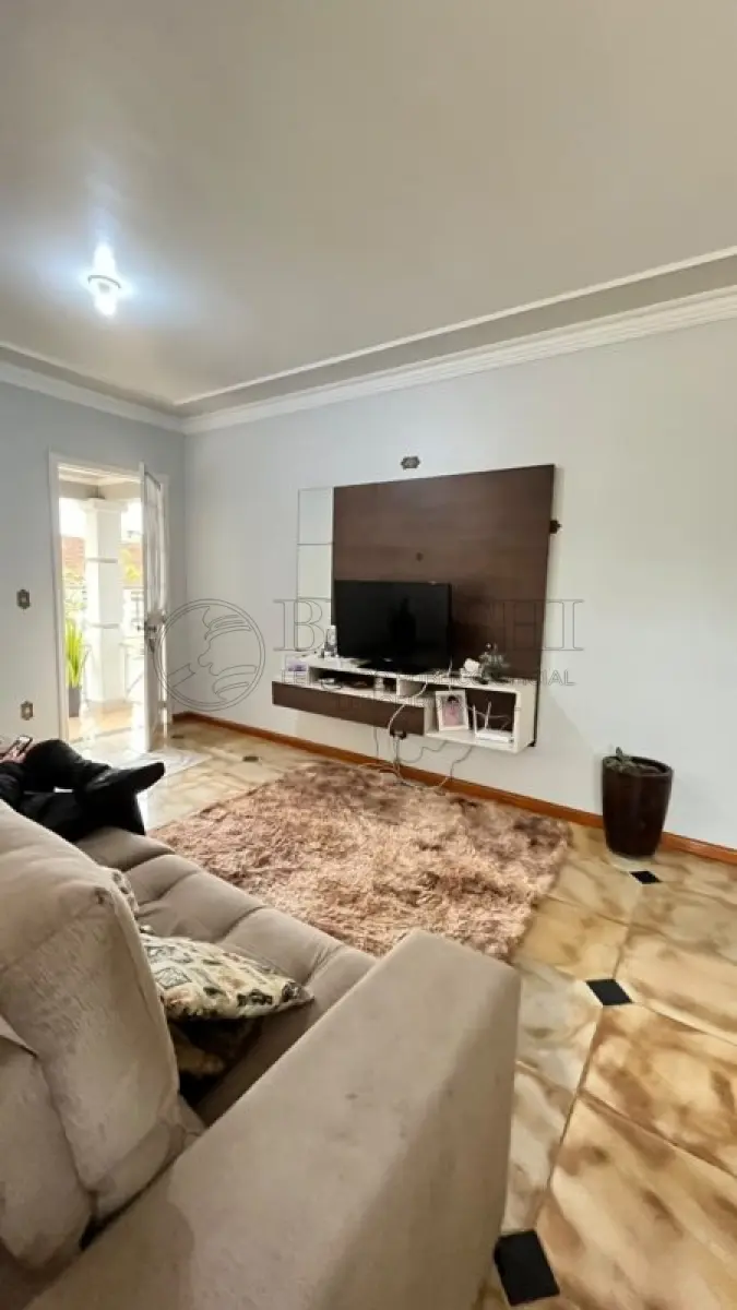 LOTE 000 - IMÓVEL RESIDENCIAL