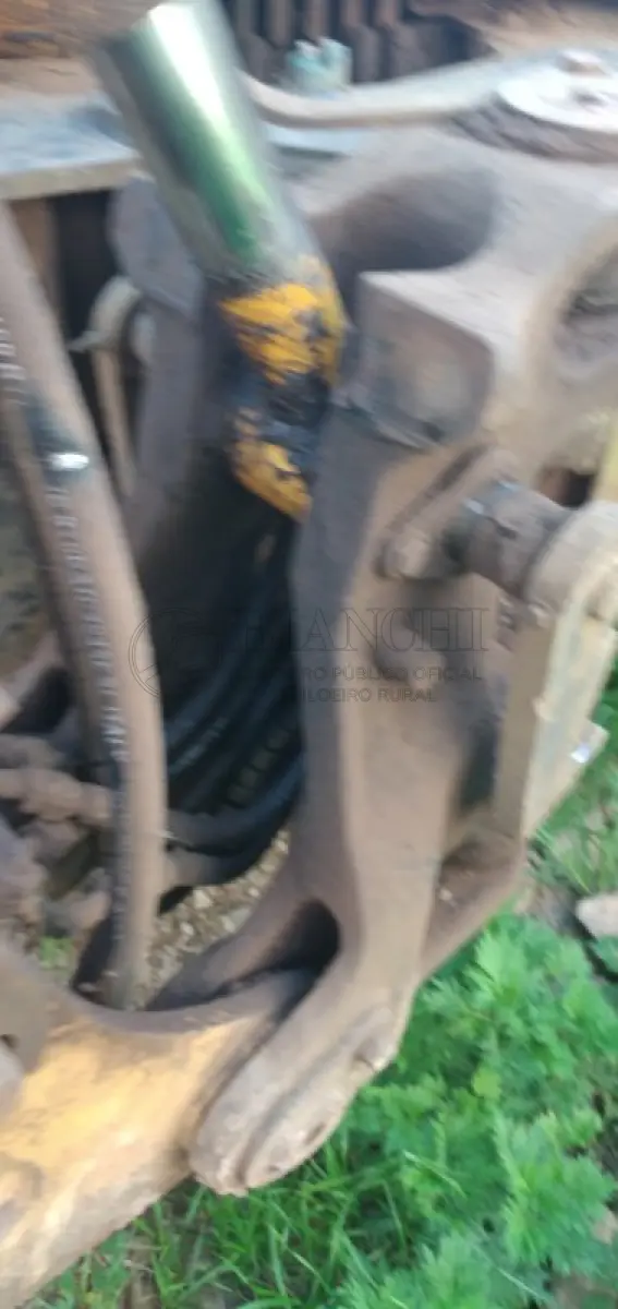 LOTE 024 - RETROESCAVADEIRA RANDON 4X4