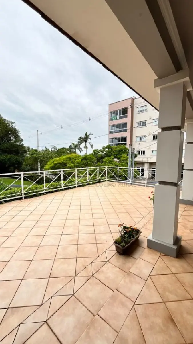 LOTE 000 - IMÓVEL RESIDENCIAL
