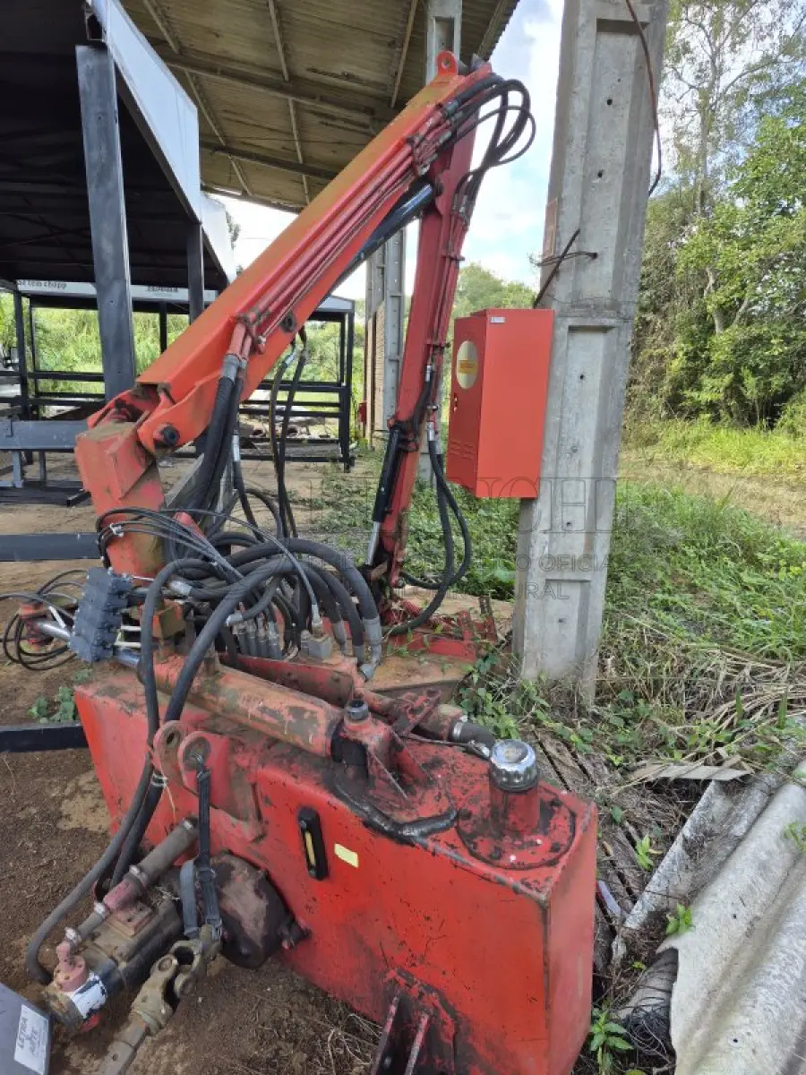 LOTE 015 - ROÇADEIRA HIDRAULICA