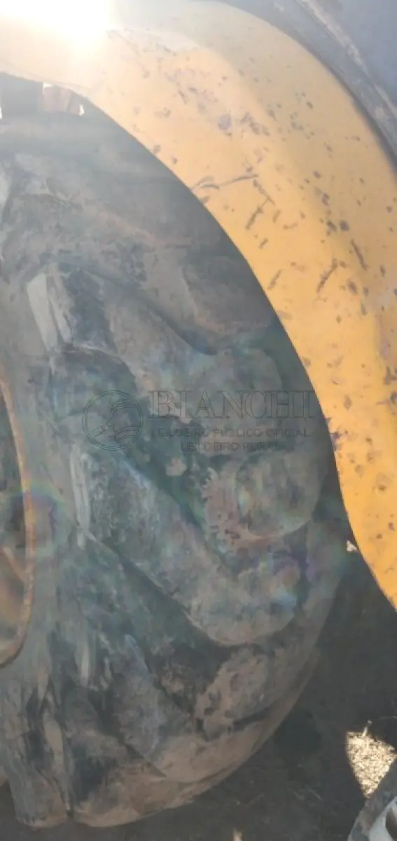 LOTE 015 - RETROESCAVADEIRA JCB 2019