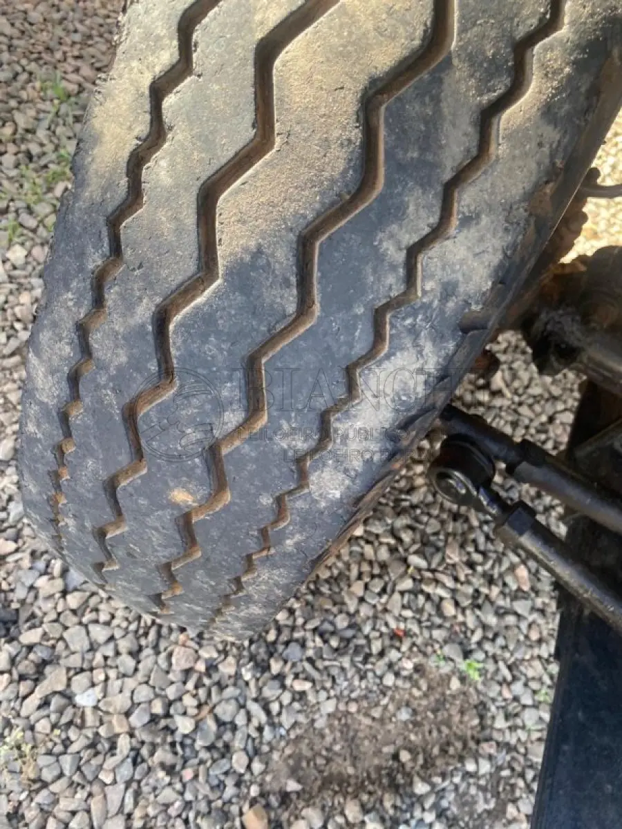 LOTE 009 - TOYOTA
