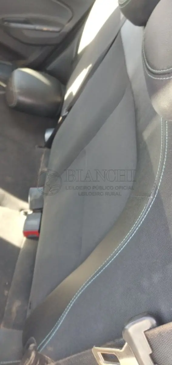 LOTE 003 - CHEVROLET/ONIX 1.4 2019/2019