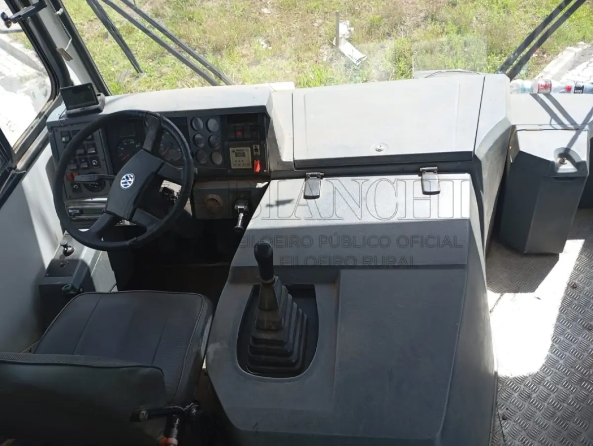 LOTE 005 - VW/INDUSCAR ONIBUS