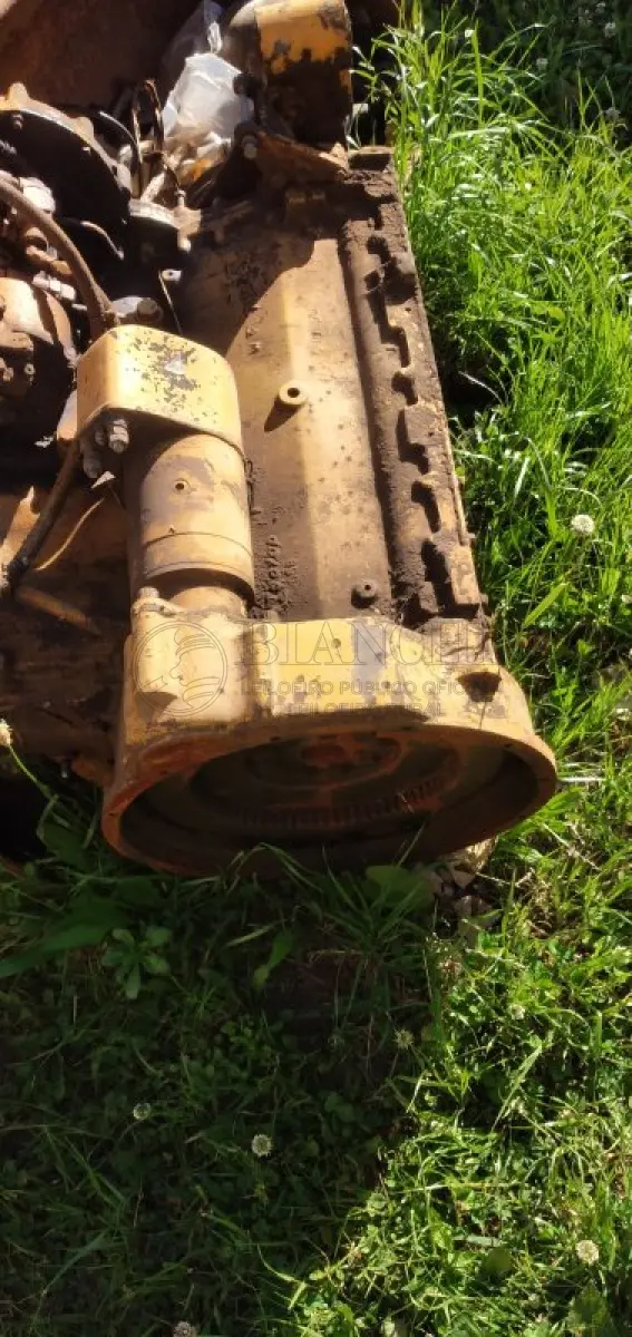 LOTE 011 - CATERPILLAR CARREGADOR