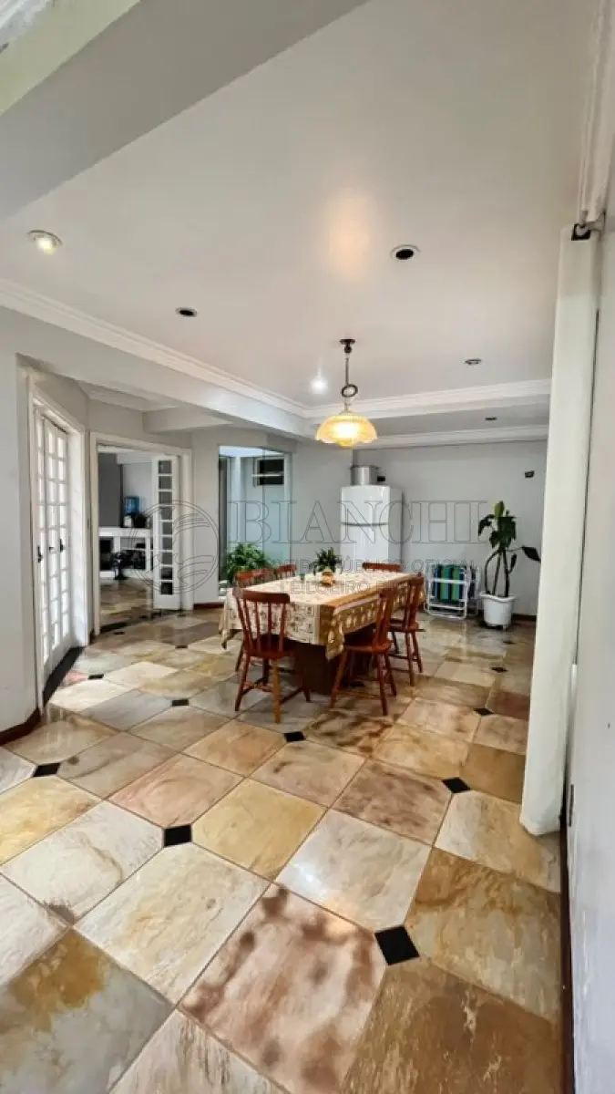 LOTE 000 - IMÓVEL RESIDENCIAL