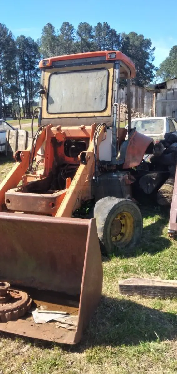LOTE 023 - RETROESCAVADEIRA FIATIALLIS