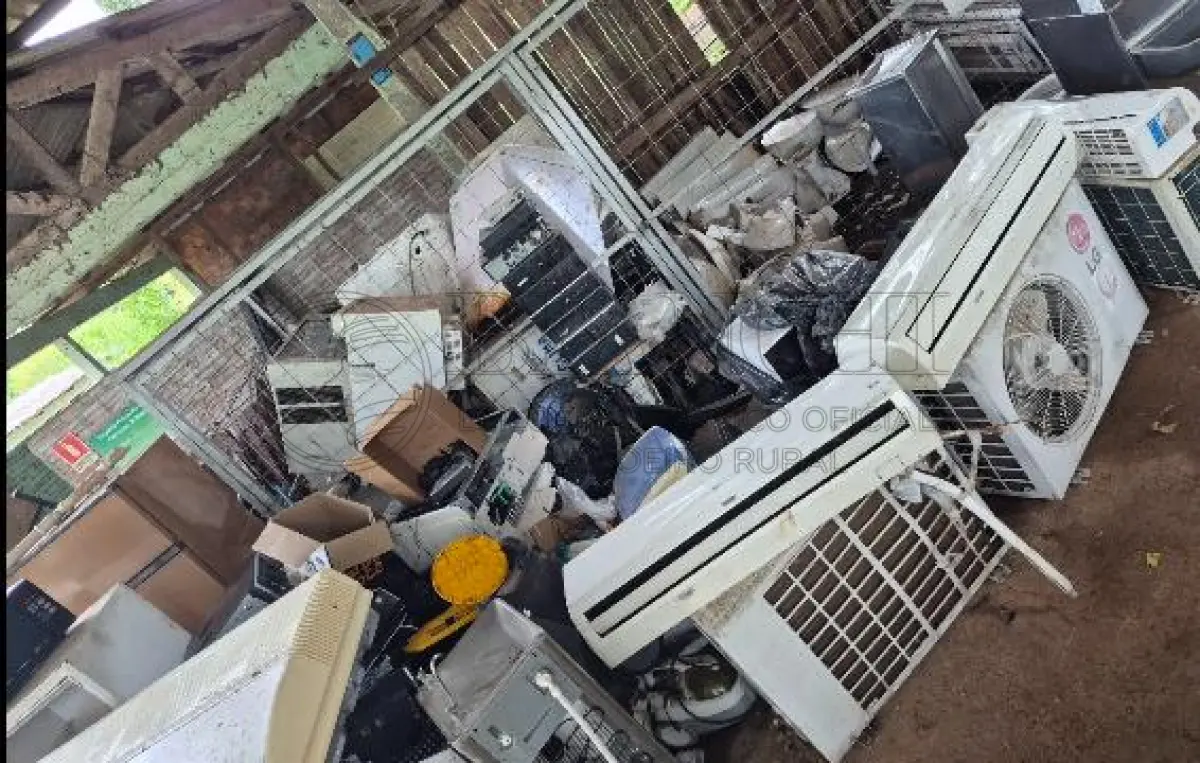 LOTE 013 - LOTE DE ELETRÔNICOS