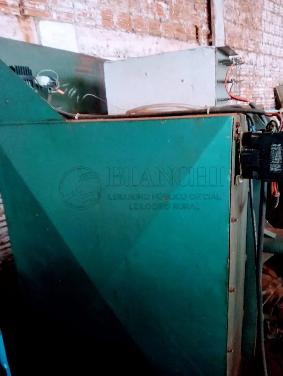 LOTE 009 - MAQUINA DE LAVAR ROUPAS INDUSTRIAL-SUZUKI-120LT-60CICLOS-NECESSITA REPAROS, CALANDRA INDUSTRIAL HORIZONTAL-SUZUKI-512E-FUNCIONANDO, CENTRIFUGA INDUSTRIAL SUZUKI-TRIPÉ-60CICLOS-NECESSITA REVISÃO, MAQUINA SECADORA INDUSTRIAL-SLF-TRIFÁSICA-TRANSFORMADA GÁS/ENERGIA ELÉTRICA.