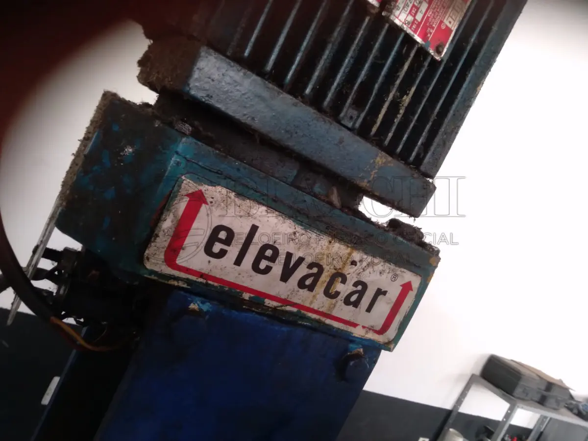 LOTE 031 - elevacar