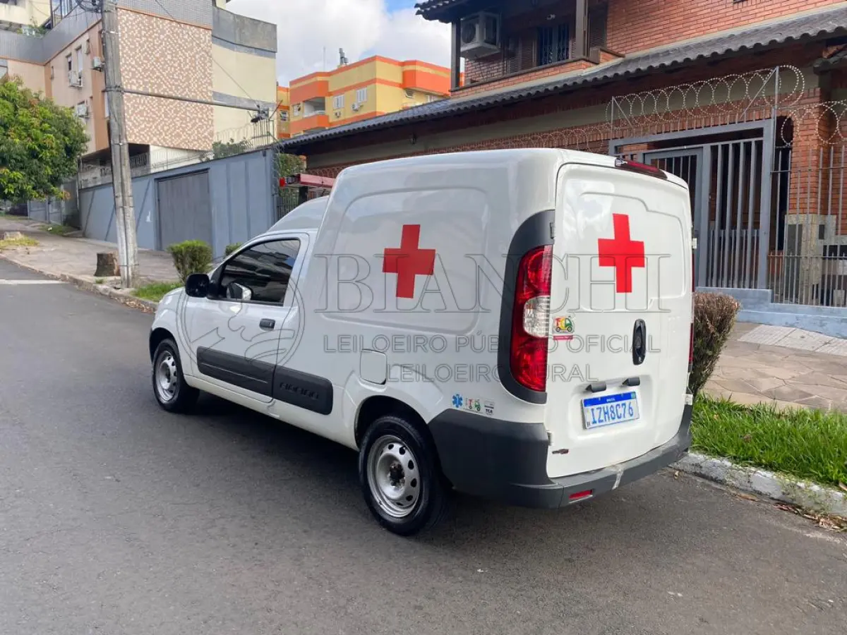 LOTE 009 - Veículo marca/modelo: FIAT/FIORINO UNITRANSAMB, Ano/modelo: 2019/2019, Placa: IZH8C76, Chassi: 9BD26512HK9130942, RENAVAM: 1192225675, Registrado em: PORTO ALEGRE, Tipo: Caminhonete, Cor: Branca, Espécie: Especial, Veículo está: Em circulação, Licenciamento válido até: 31/07/2023