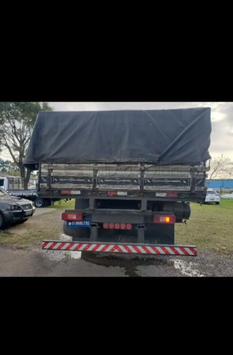 LOTE 001 - Veículo marca/modelo: VOLVO/VM 260 6X2R, Ano/modelo: 2009/2010, Placa: GVE1I37, Chassi: 93KP0E0C9AE119105, RENAVAM: 168999390, Registrado em: CANOAS, Tipo: Caminhão, Cor: Prata, Espécie: Carga, Veículo está: Em circulação, Licenciamento válido até: 31/07/2022, OUTRAS INFORMAÇÕES DO VEÍCULO, Descrição: CMT, Capacidade: 35,00 Tonelada/Toneladas, Origem: Fábrica