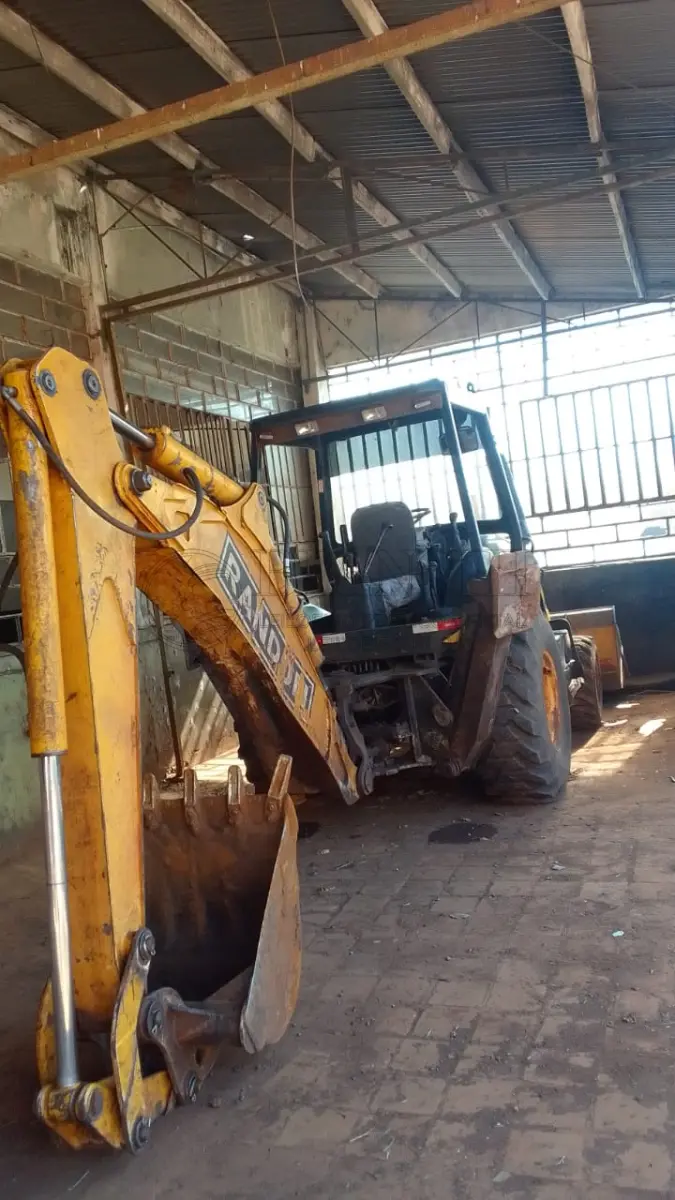 LOTE 013 - RETROESCAVADEIRA 4X4, ANO 2014, RANDOM RD 406, ADVANCED, Nº 15, MOTOR TURBO