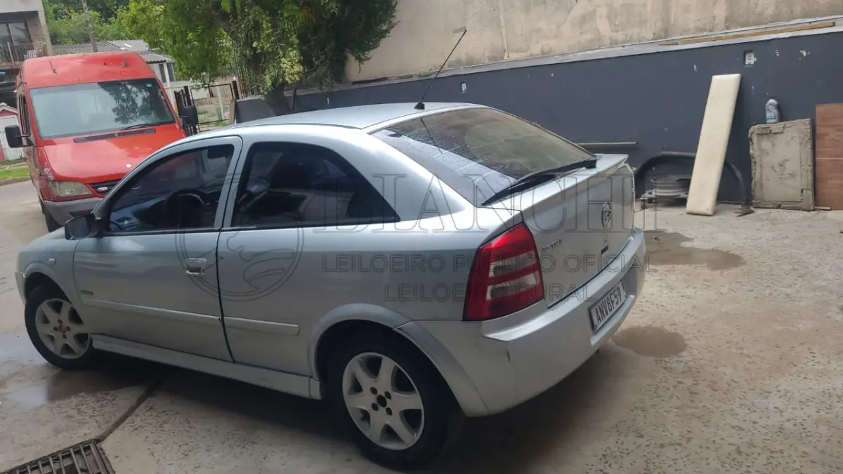 LOTE 001 - Veículo marca/modelo: GM/ASTRA HB 2P ADVANTAGE, Ano/modelo: 2006/2007, Placa: ANV8F59, Chassi: 9BGTR08W07B108794, RENAVAM: 887435521,  Tipo: Automóvel, Cor: Prata, Espécie: Passageiro, Veículo está: Em circulação, Licenciamento válido até: 31/07/2023