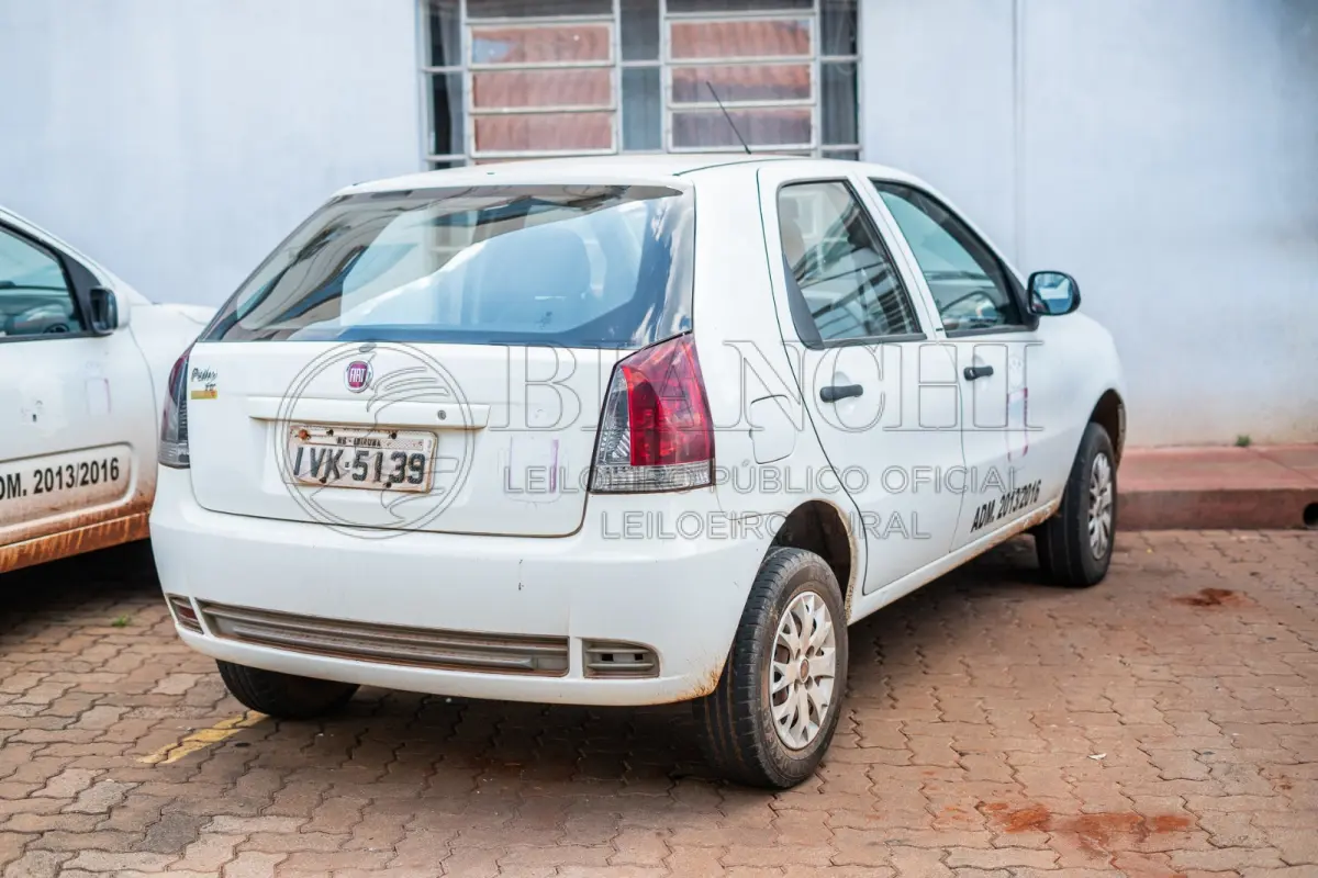 LOTE 005 - FIAT/PALIO FIRE  Ano/modelo: 2014/2014  58 mil km -  Placa: IVK5139  Chassi: 9BD17122LE5925644  RENAVAM: 999850660  Registrado em: IBIRUBA  Tipo: Automóvel  Cor: Branca  Espécie: Passageiro  Veículo está: Em circulação  Licenciamento válido até: 31/07/2024