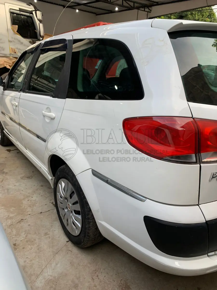 LOTE 005 - Veículo marca/modelo: FIAT/PALIO WEEK ELX FLEX, Ano/modelo: 2009/2010, Placa: IPR5J99, Chassi: 9BD17301MA4274516, RENAVAM: 134654404,  Tipo: Automóvel, Cor: Branca, Espécie: Passageiro, Veículo está: Em circulação, Licenciamento válido até: 31/07/2023
