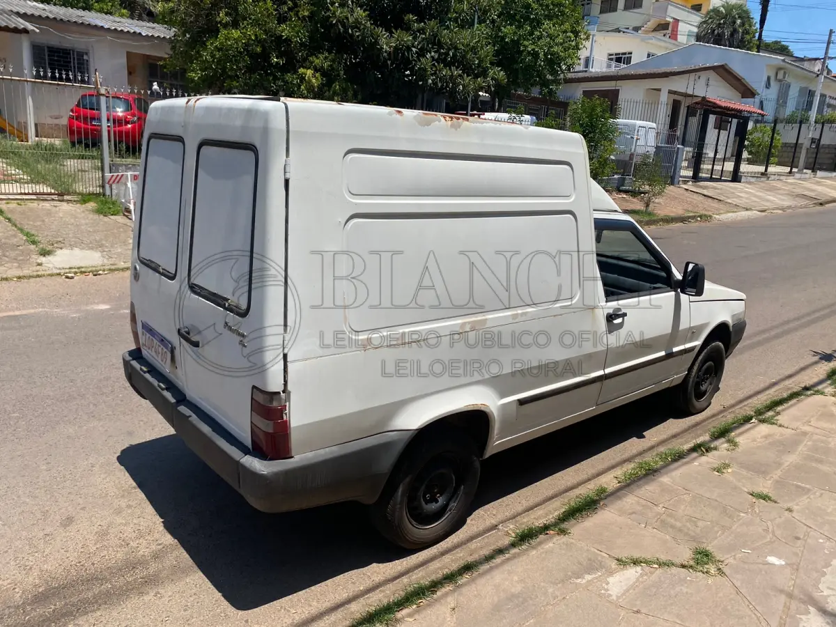 LOTE 009 - Veículo marca/modelo: FIAT/FIORINO FLEX, Ano/modelo: 2008/2008, Placa: IOP4F89, Chassi: 9BD25504988831114, RENAVAM: 958309280,  Tipo: Caminhonete, Cor: Branca, Espécie: Carga, Veículo está: Em circulação, Licenciamento válido até: 31/07/2022