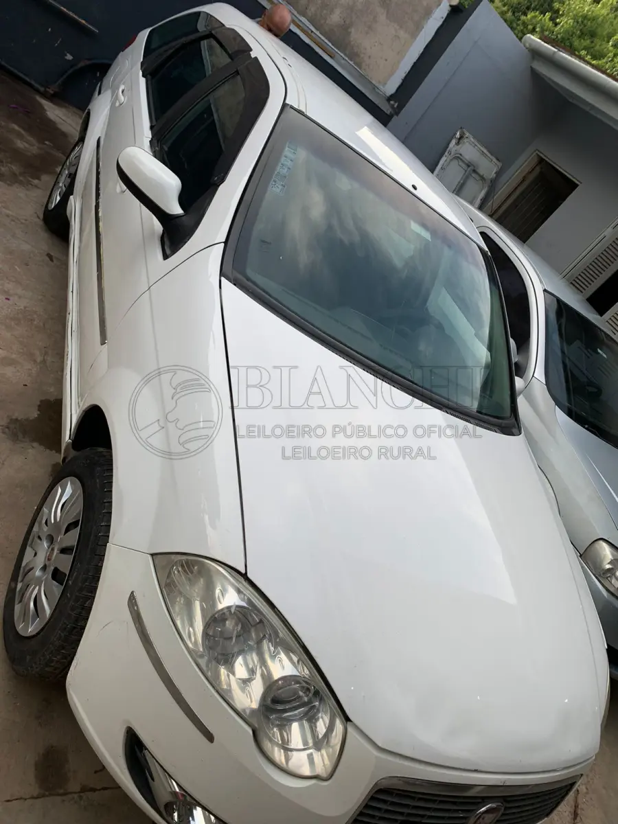 LOTE 005 - Veículo marca/modelo: FIAT/PALIO WEEK ELX FLEX, Ano/modelo: 2009/2010, Placa: IPR5J99, Chassi: 9BD17301MA4274516, RENAVAM: 134654404,  Tipo: Automóvel, Cor: Branca, Espécie: Passageiro, Veículo está: Em circulação, Licenciamento válido até: 31/07/2023