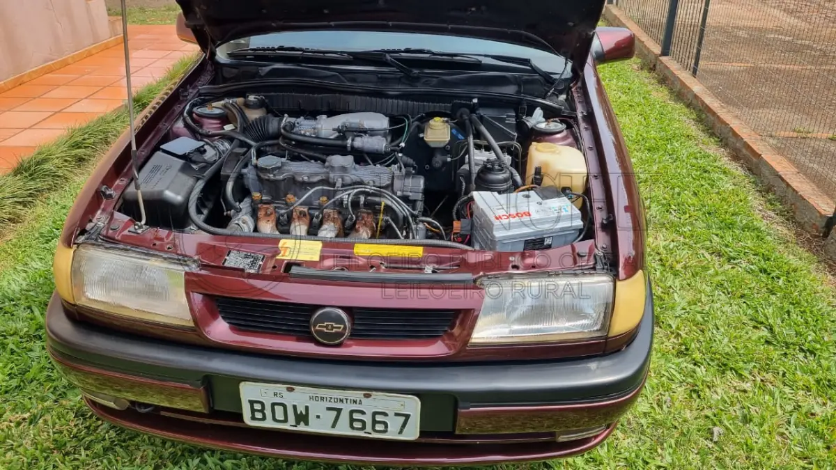 LOTE 014 - Veículo marca/modelo: GM/VECTRA CD  Ano/modelo: 1994/1994  Placa: BOW7667  Chassi: 9BGLL19BRRB317390  RENAVAM: 622926160  Registrado em: HORIZONTINA  Tipo: Automóvel  Cor: Vermelha  Espécie: Passageiro  Veículo está: Em circulação  Licenciamento válido até: 31/07/2023