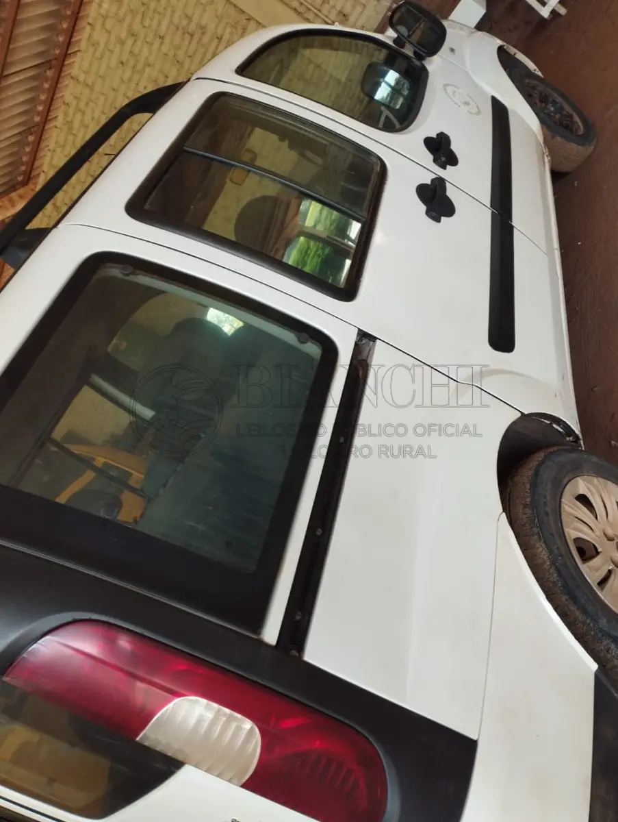 LOTE 003 - AUTOMÓVEL DOBLÔ ESSENCE 1.8, MARCA FIAT, ANO 2014, COR BRANCA, ALCOOL/GASOLINA, 132 CV, PLACAS IVJ0023