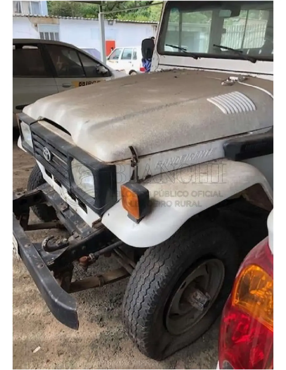 LOTE 006 - TOYOTA BAND BJ50 LV 1995