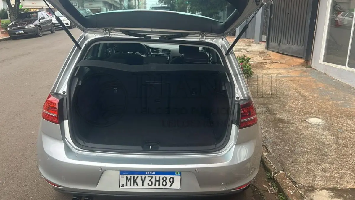 LOTE 003 - I/VW GOLF HIGHLINE AA 2013/2014