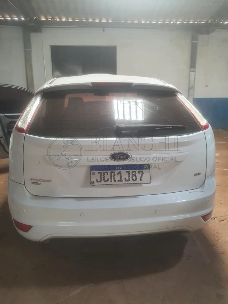 LOTE 001 - FORD FOCUS TI